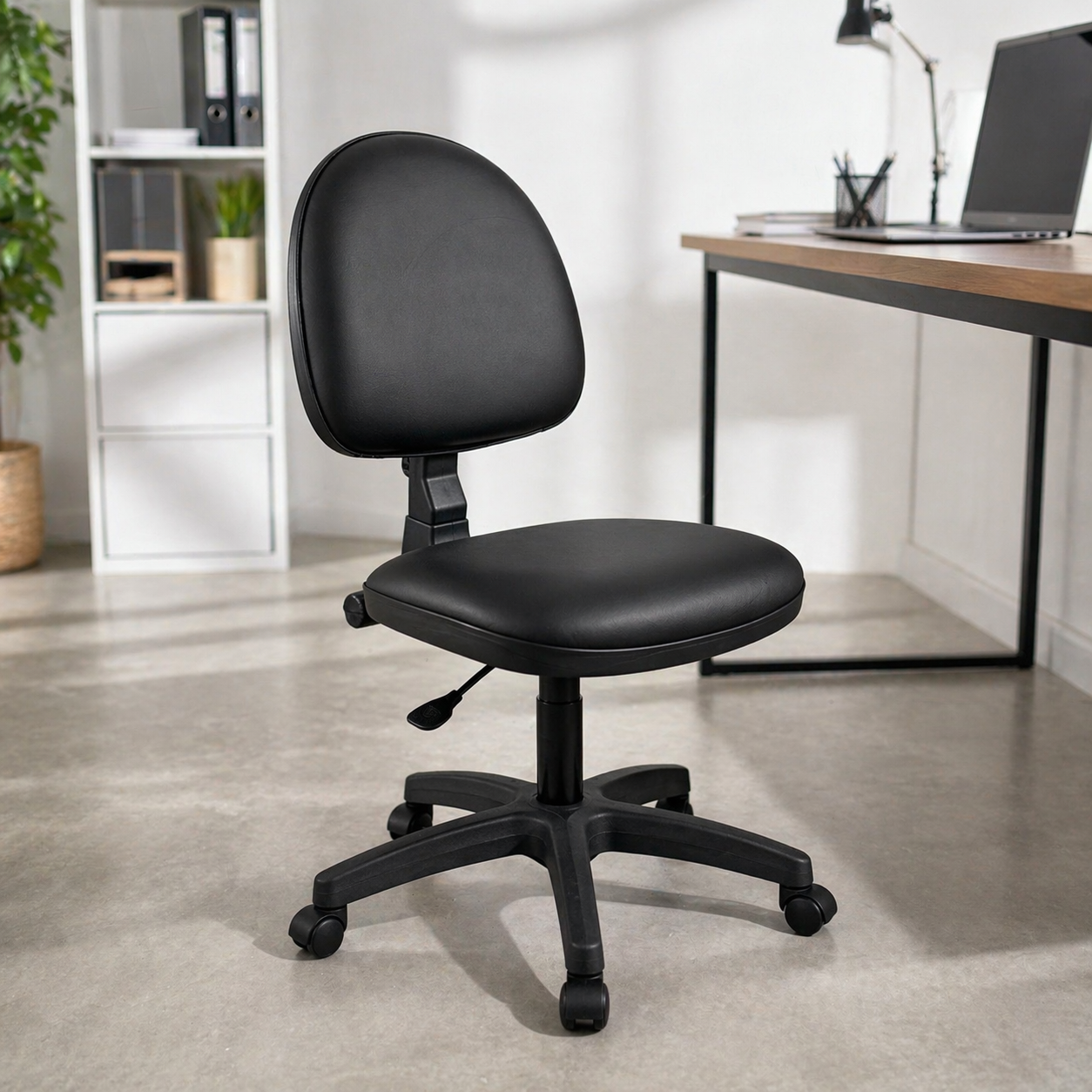 Chaise secrétaire réglable noire - Bureaux et poste informatique